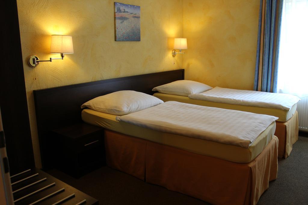 Hotel Rosenhof Dusseldorf Ruang foto